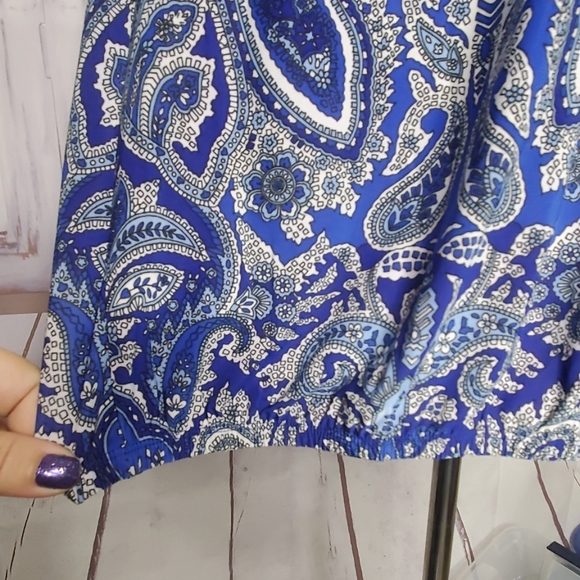 INC BLUE PAISLEY SIZE 0X 1X 2X EMBELLISHED TOP BLO - Picture 6 of 8